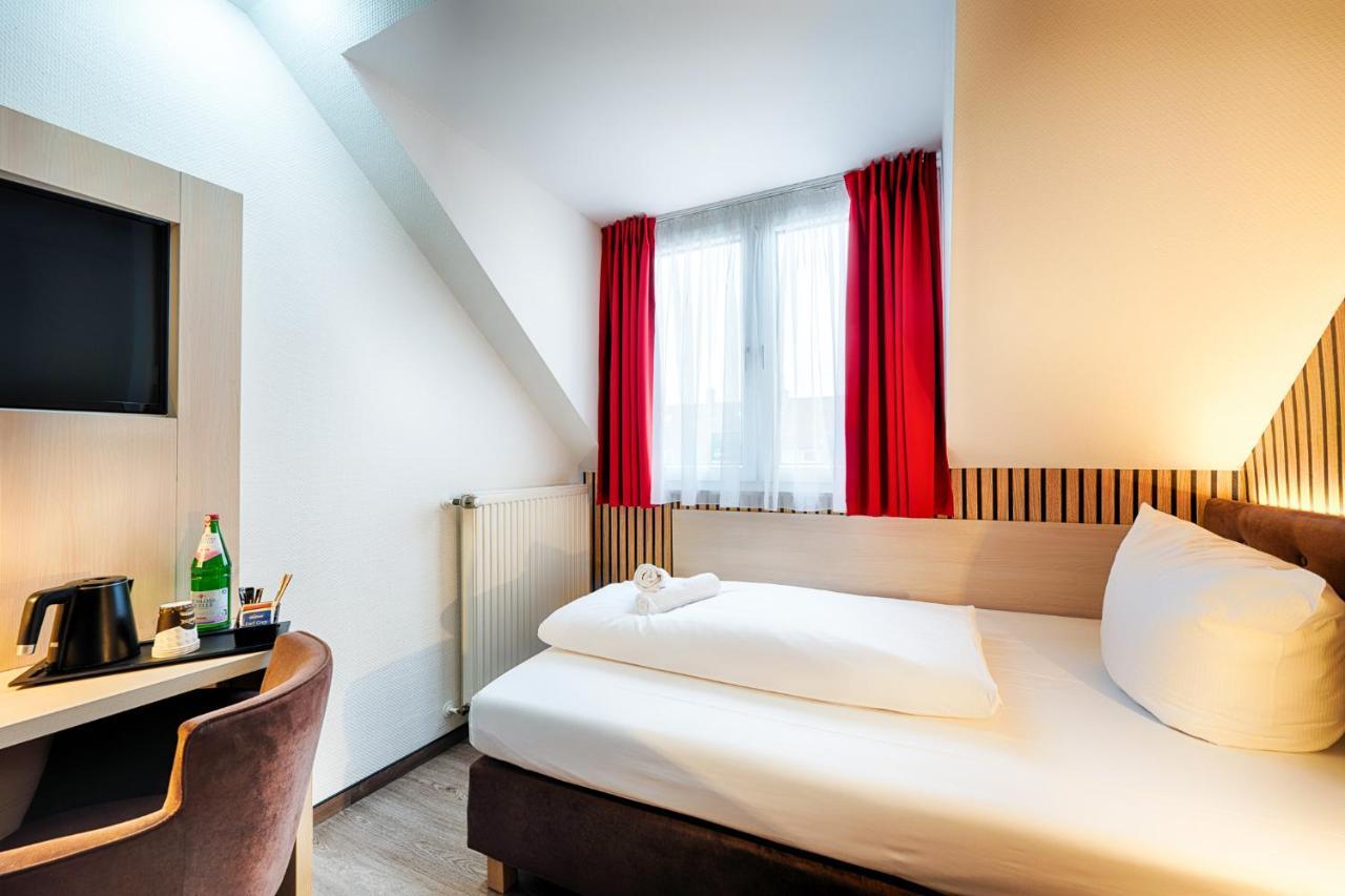 Home Hotel ดอร์ทมุนด์ ภายนอก รูปภาพ