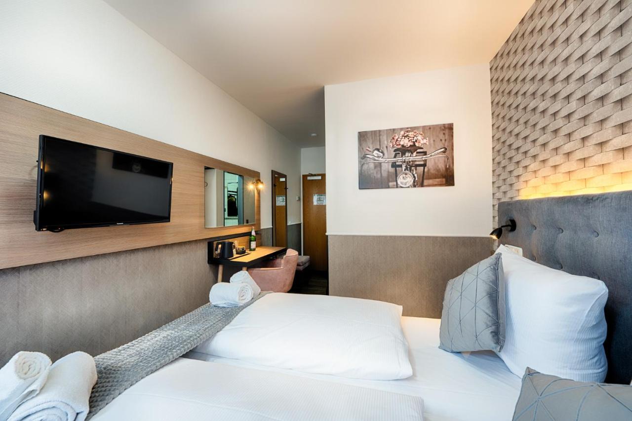 Home Hotel ดอร์ทมุนด์ ภายนอก รูปภาพ
